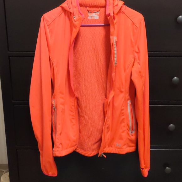 Under Armour Running Jacket | Pink | M - Picture 1 of 4